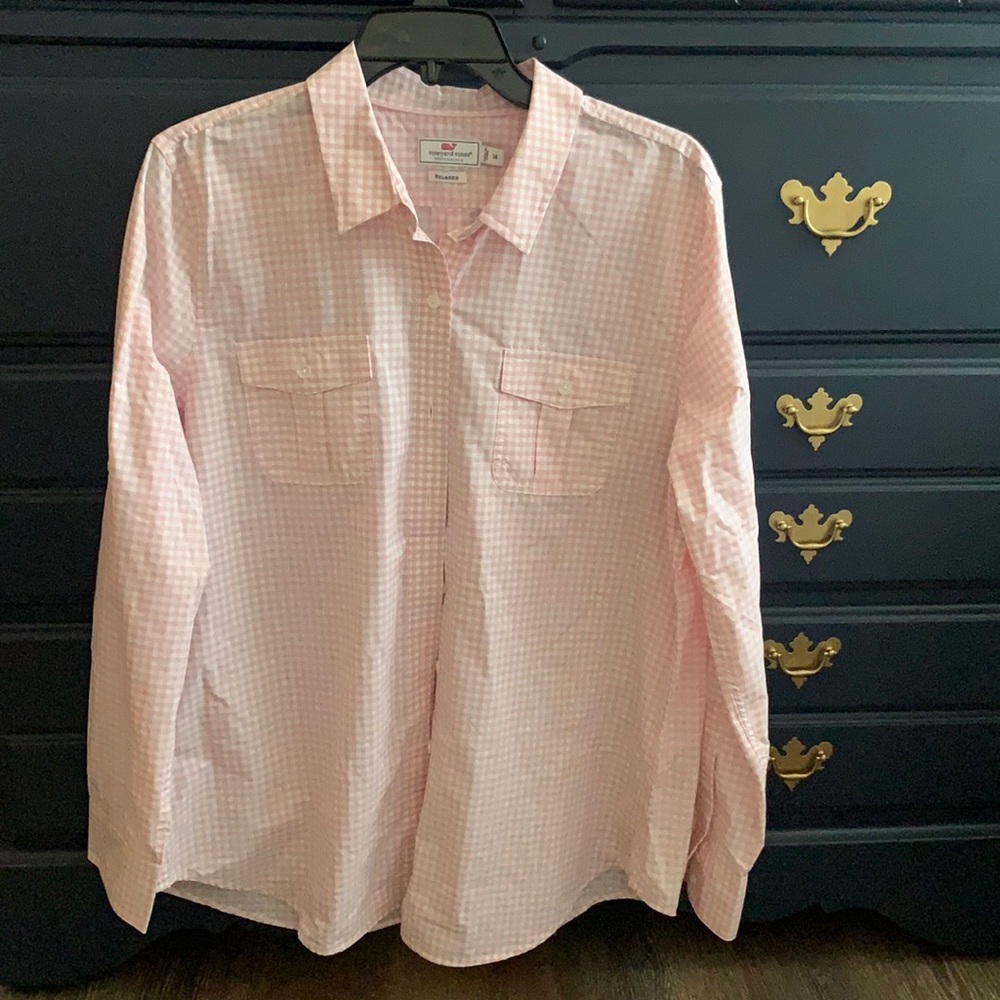 Vineyard Vines button down shirt